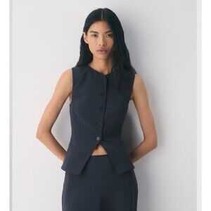 Like New Aritzia Wilfred Regal Vest Size 8 in Dark Night Navy